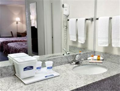 Howard Johnson By Wyndham Commerce Ga Quarto foto